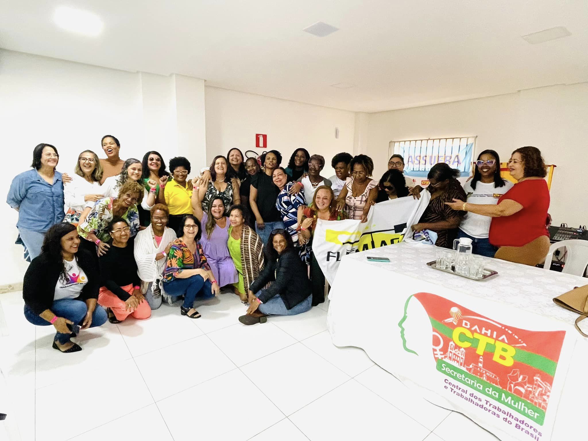 O 5º Encontro Estadual de Mulheres Trabalhadoras promovido pela CTB discute Raça e Classe na sede da APLB Feira